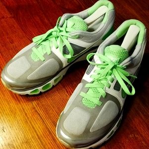 Nike Women's Aircushion Tennis Shoes Size11